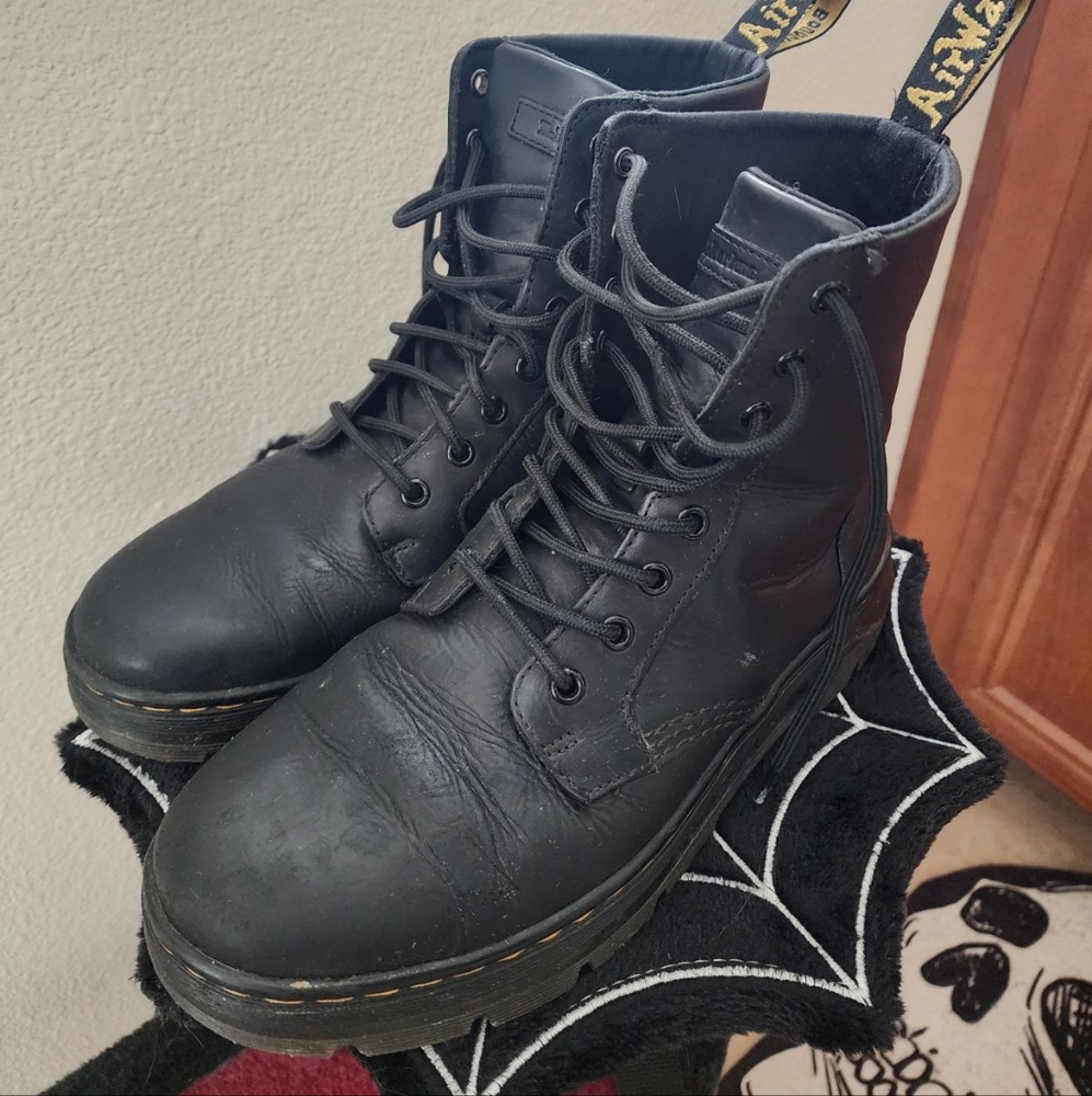 Dr marten boots size 8